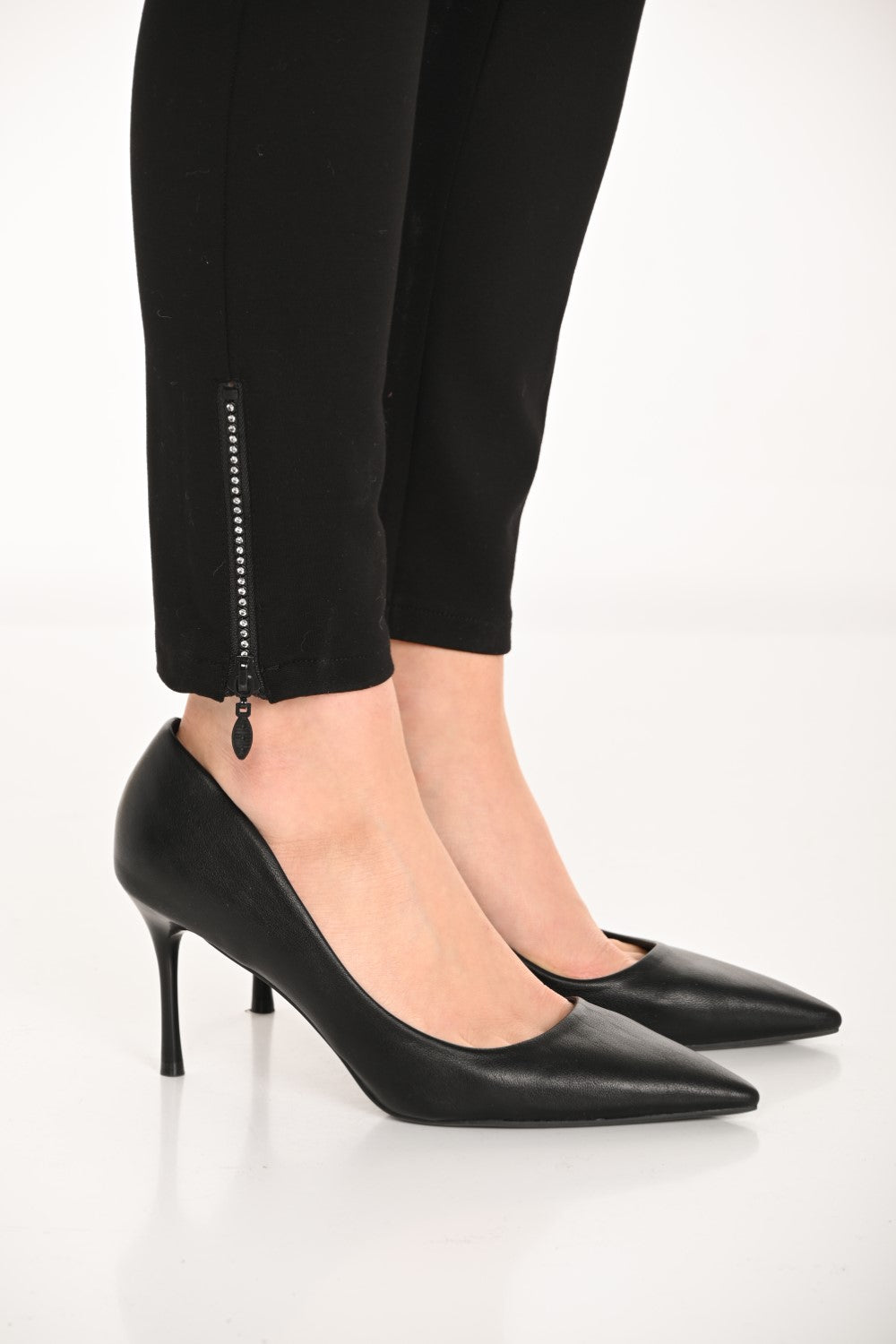 Frank Lyman Pant 253739 schwarze Pull-On-Hosen