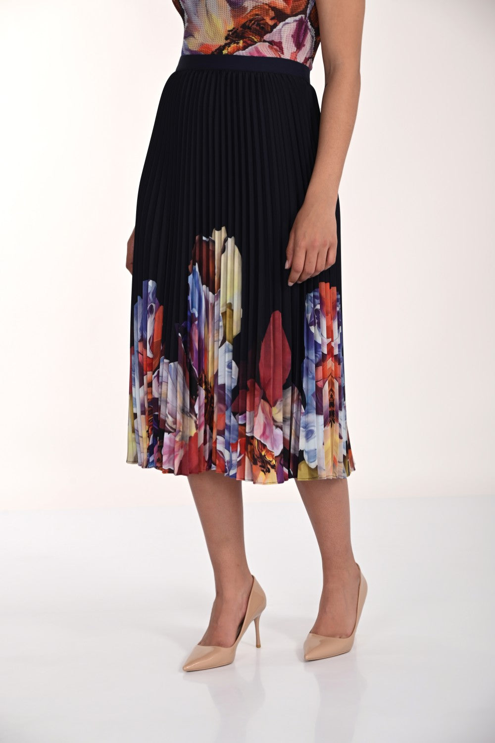 Frank Lyman Skirt 266552 Midnight/Multi