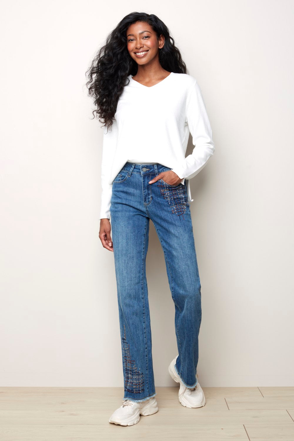 Charlie B bestickte Wide-Bein-Jeans C5371-156 mittelblau