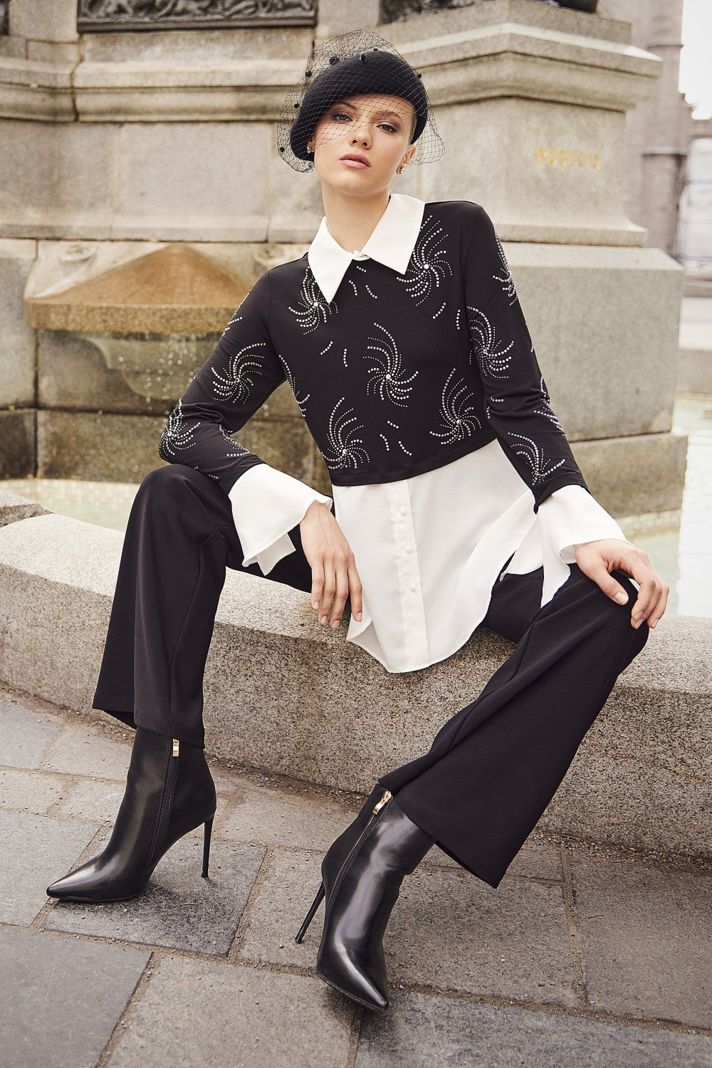 Frank Lyman Top 254990 Black/White