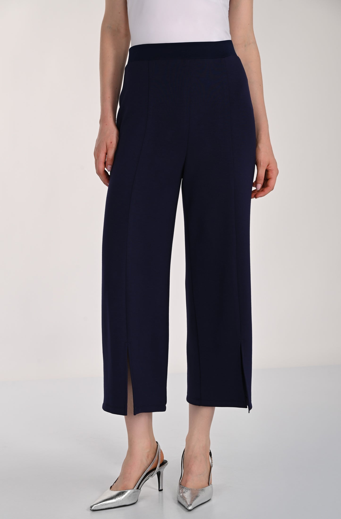 Frank Lyman Pant 261148