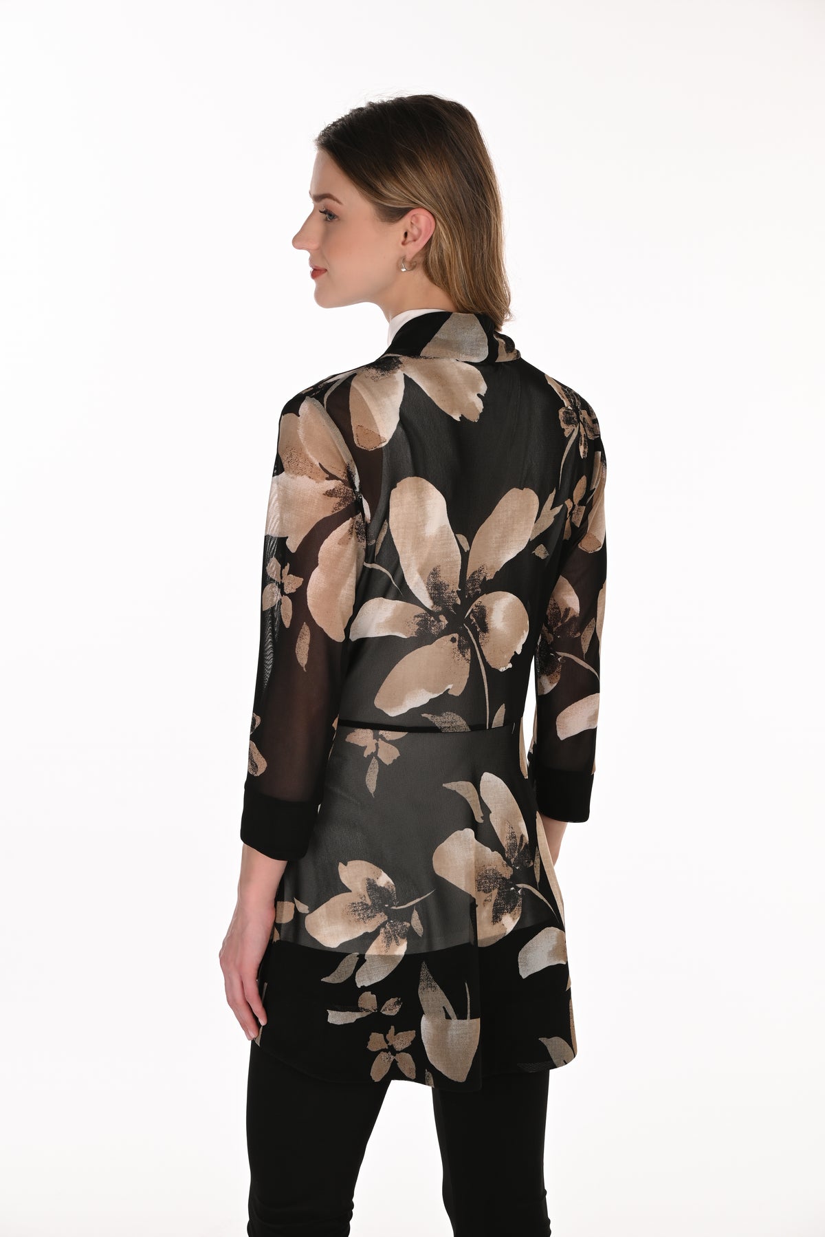 Frank Lyman Women’s Sheer Floral Knit Throw-Over 263438 – Black/Taupe