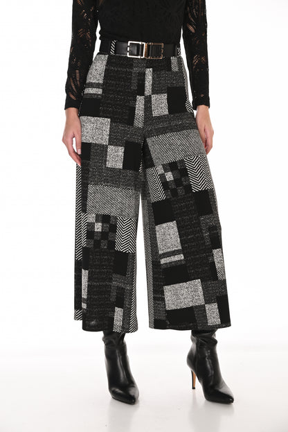 Frank Lyman Women's Patchwork Wide-Leg Cropped Pant 263457 – Black/Cream