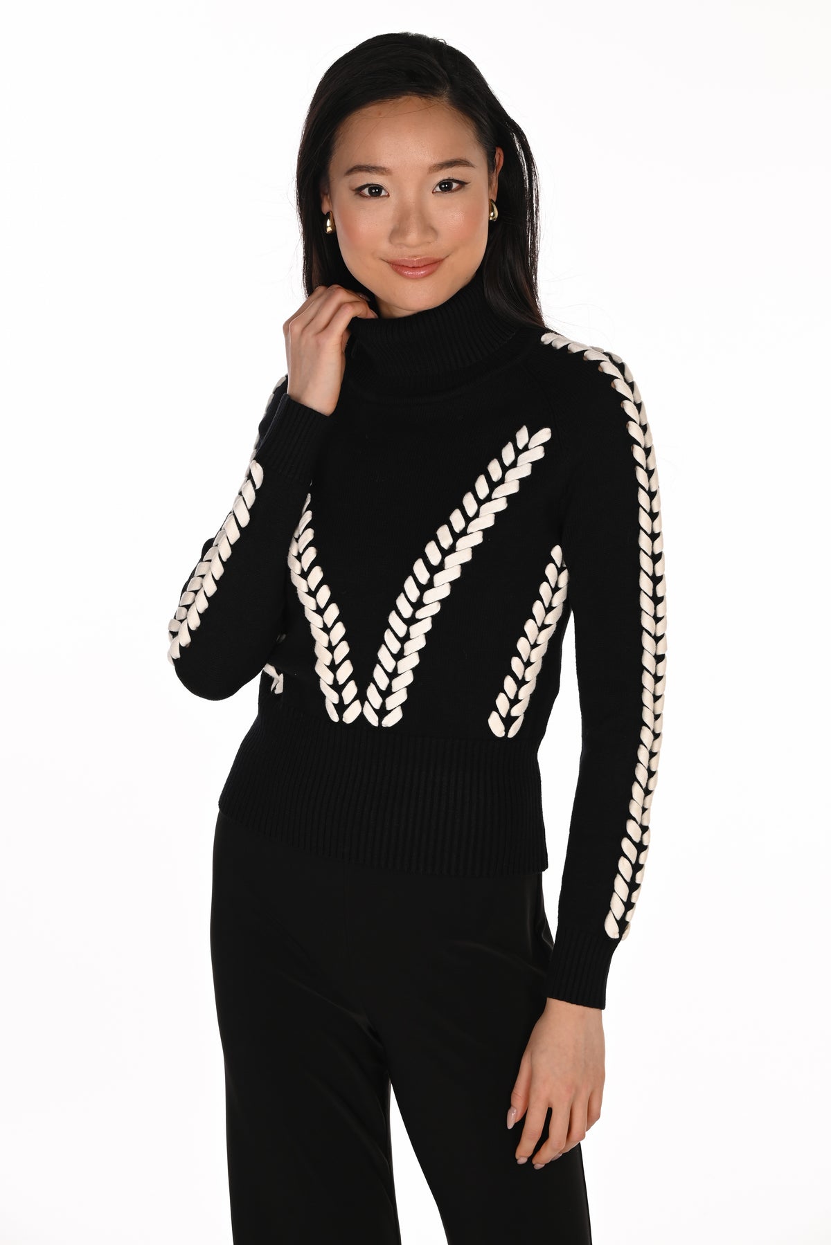 Frank Lyman Women's Braided Turtleneck Sweater 263754 – Black/Off-White