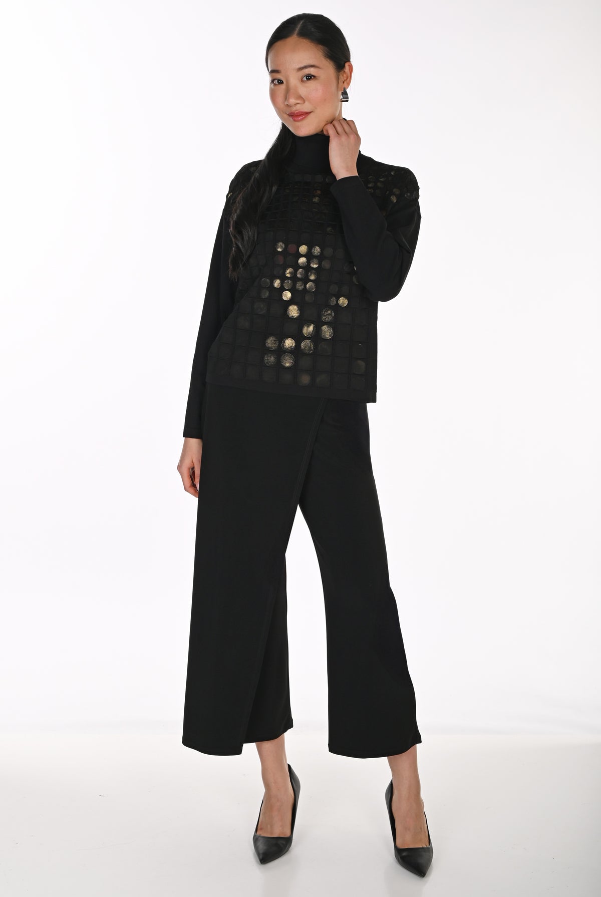 Frank Lyman Women’s Cropped Wide-Leg Knit Pant 264003 – Black