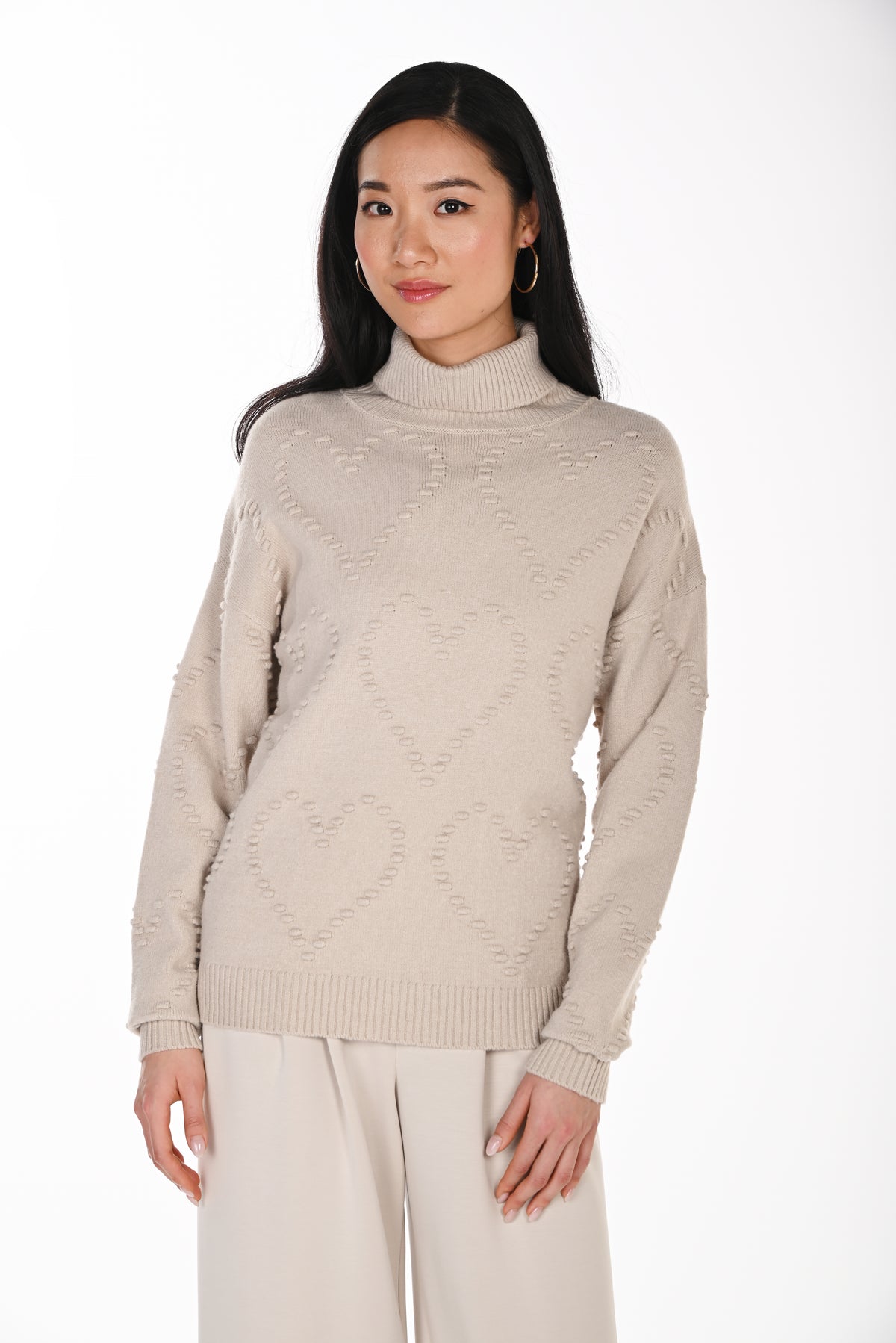 Frank Lyman Women’s Heart Pattern Turtleneck Sweater 264817