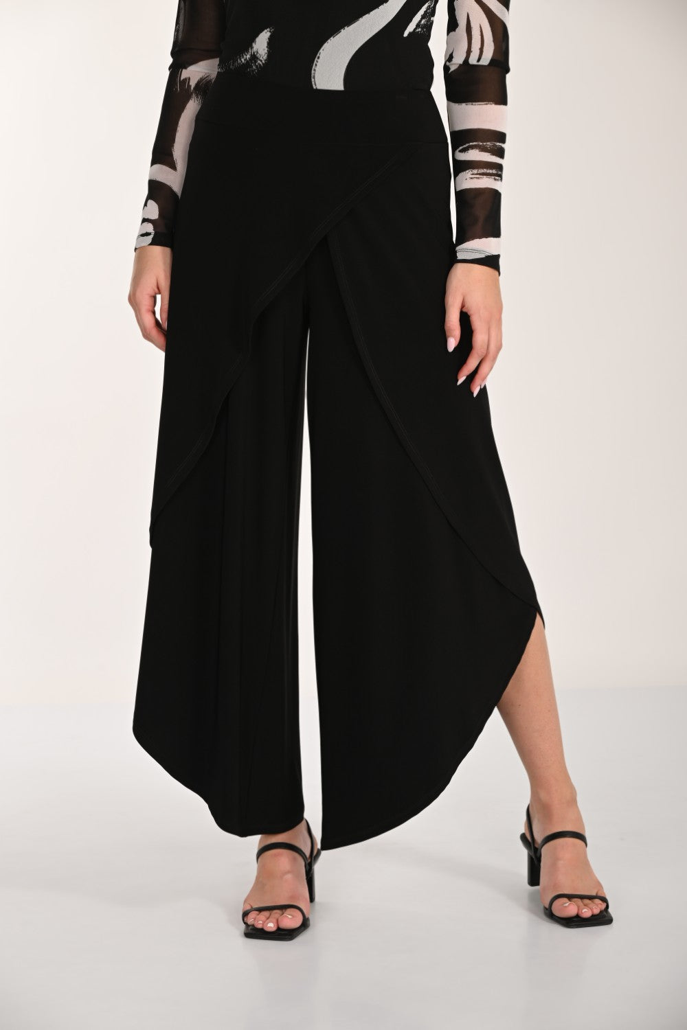 Frank Lyman Pant 266004