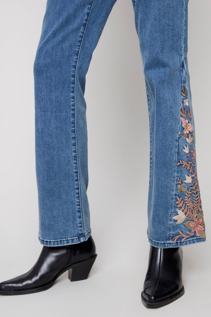 Charlie B Jeans C5574R-431A-156 mittelblau